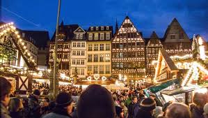 How do people celebrate Christmas around the World 4 wheinachtsmarkt