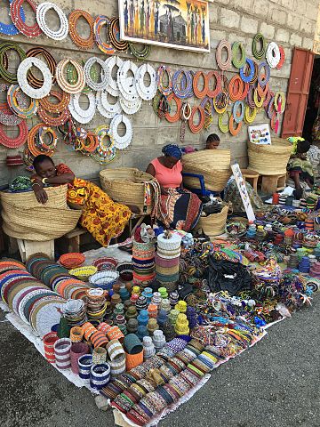 Where to shop for crafts and curios in Nairobi 6 maasai market nairobi