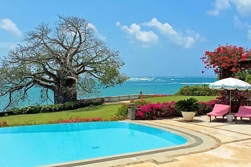 Kamili House Kilifi : A Luxury Villa on the Indian Ocean. 2 Kamili House kilifi pool