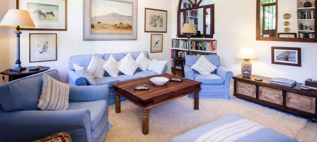 Kamili House Kilifi : A Luxury Villa on the Indian Ocean. 5 TV room / snug at Kamili House